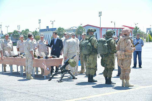 El Presidente de Siria visita la base rusa Hmeymim El Presidente de Siria visita la base rusa Hmeymim en Latakia